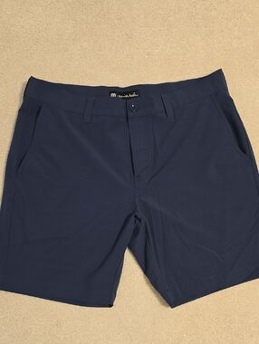 Travis Mathew Men's Navy Stretch Flat-Front Shorts Size 34
